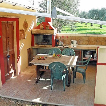 Отель Camping Terreno-Ro-Bi-Li Кутрофьяно Экстерьер фото